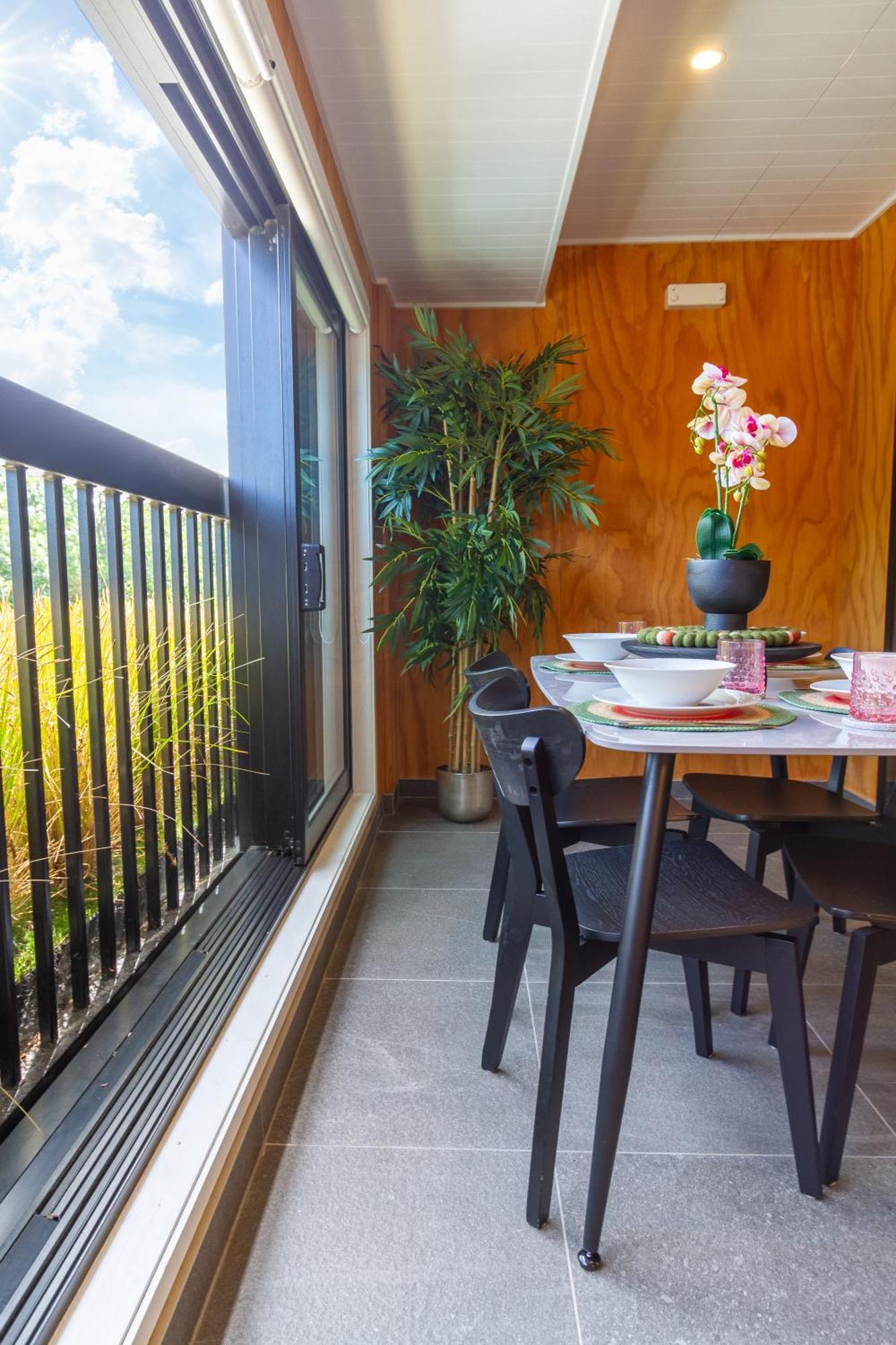 Cozy 1-Bed Apartment With Park Views, Sleeps 4 Christchurch Exterior photo